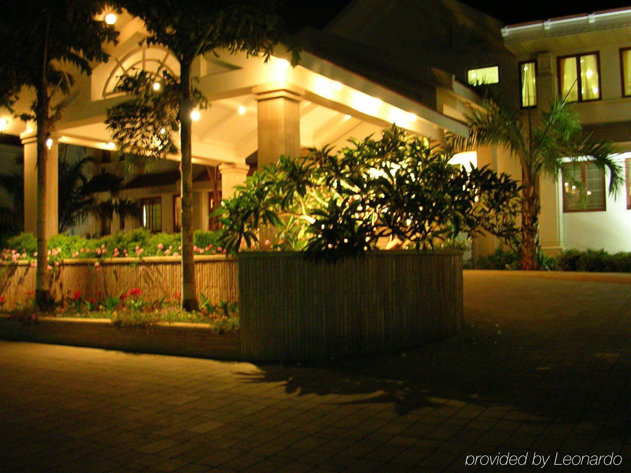 Palm Meadows Resort