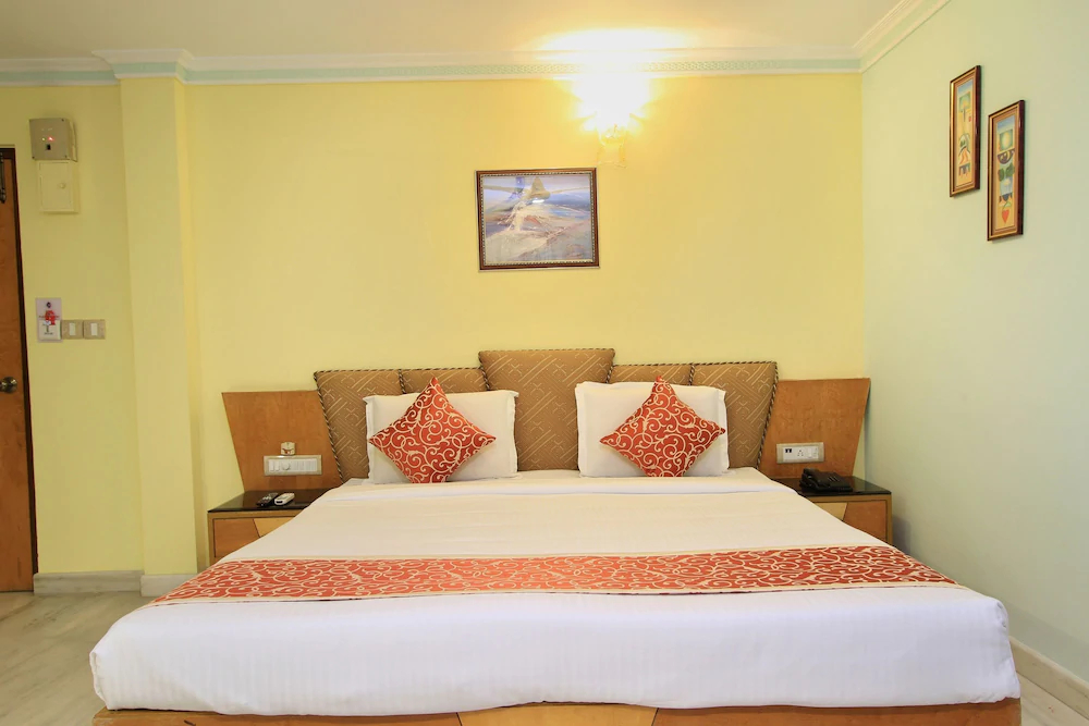 Pleasant Stay Inn by OYO