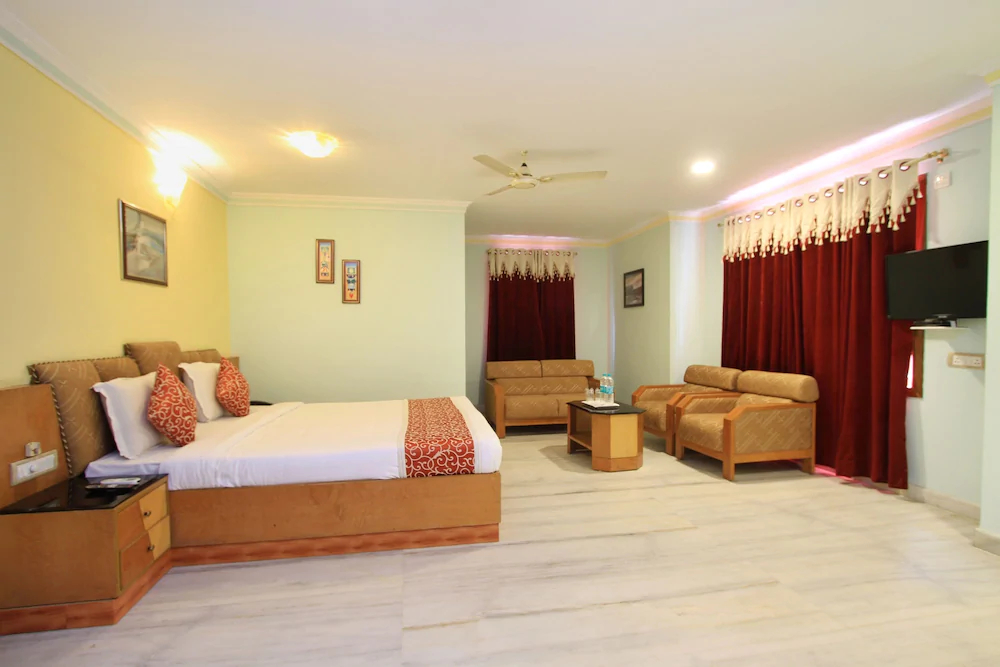 Pleasant Stay Inn by OYO