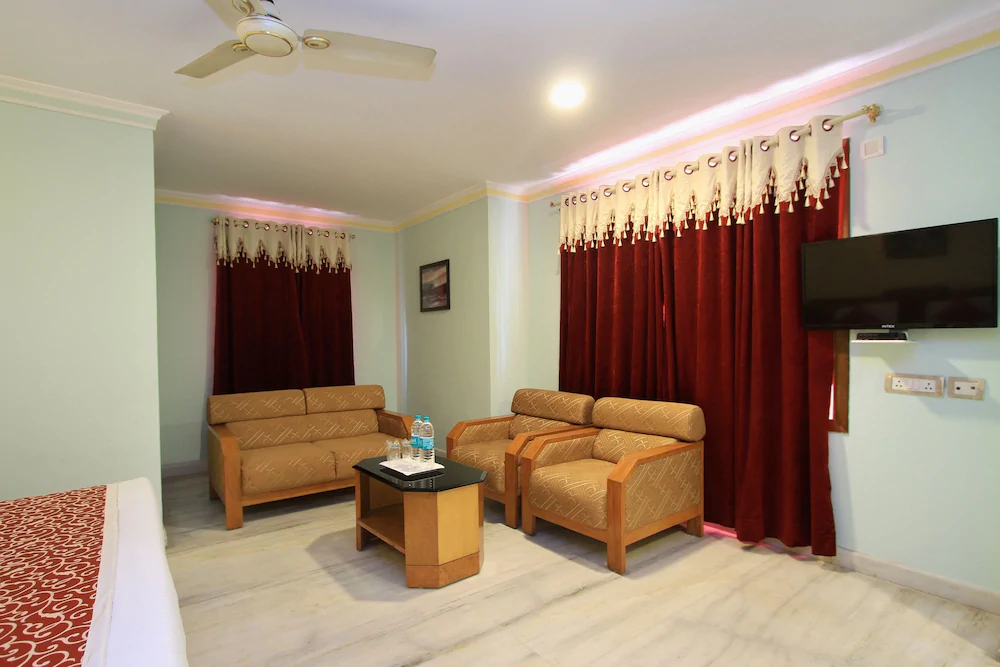 Pleasant Stay Inn by OYO