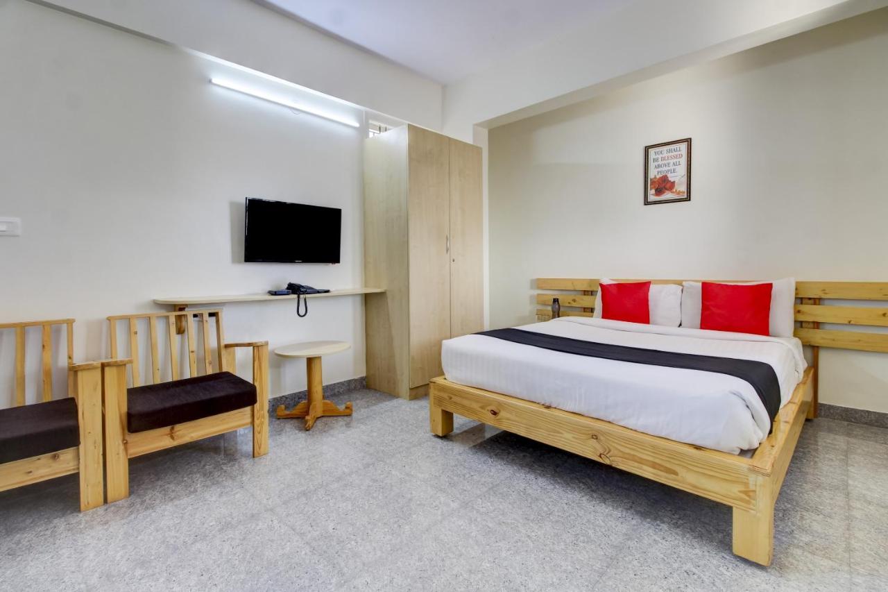Prime Square by OYO Rooms