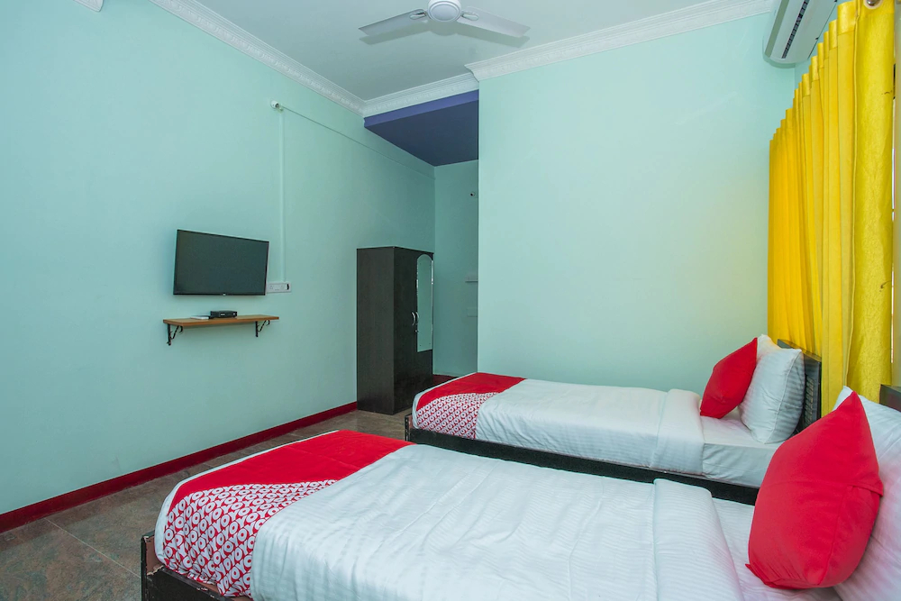 Raikar Residency By OYO Rooms