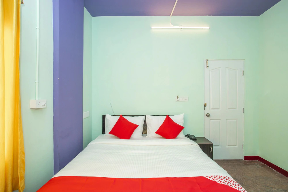 Raikar Residency By OYO Rooms