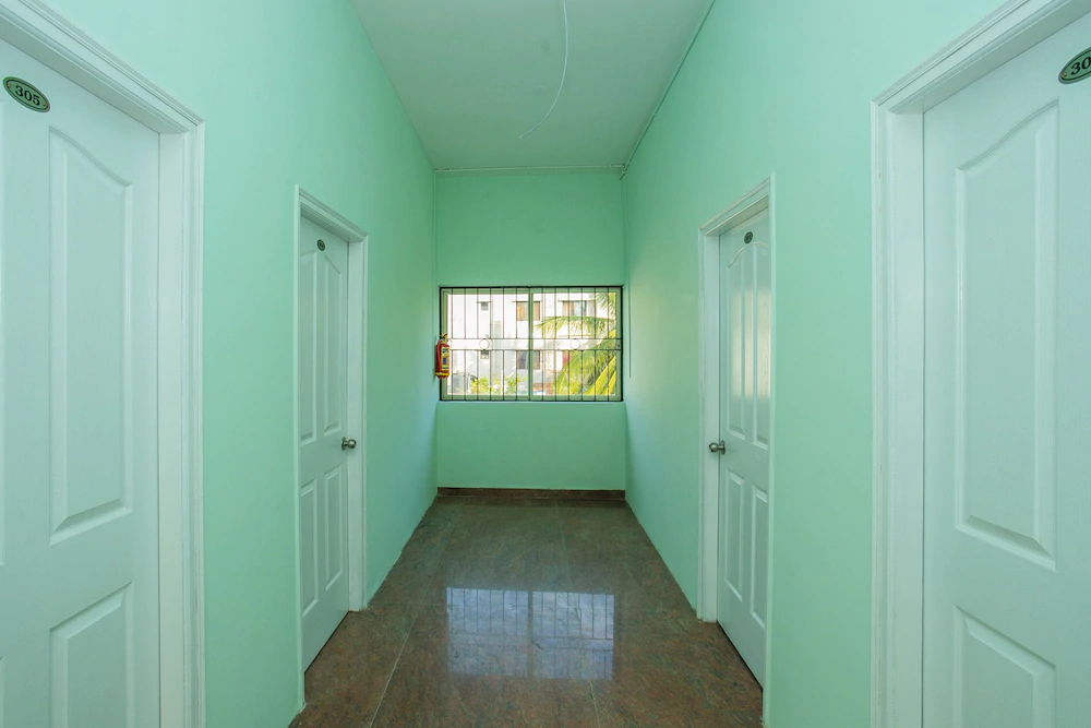 Raikar Residency By OYO Rooms
