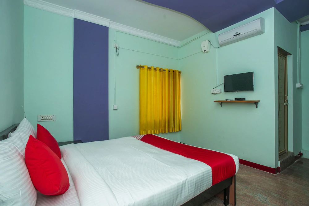 Raikar Residency By OYO Rooms