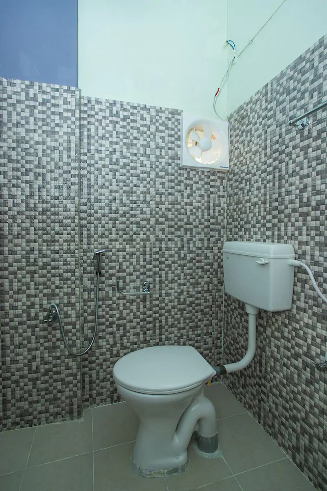 Raikar Residency By OYO Rooms