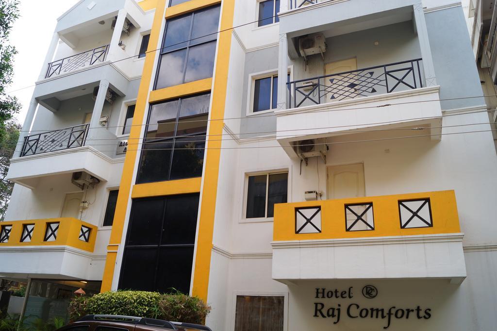 Hotel Raj Comforts