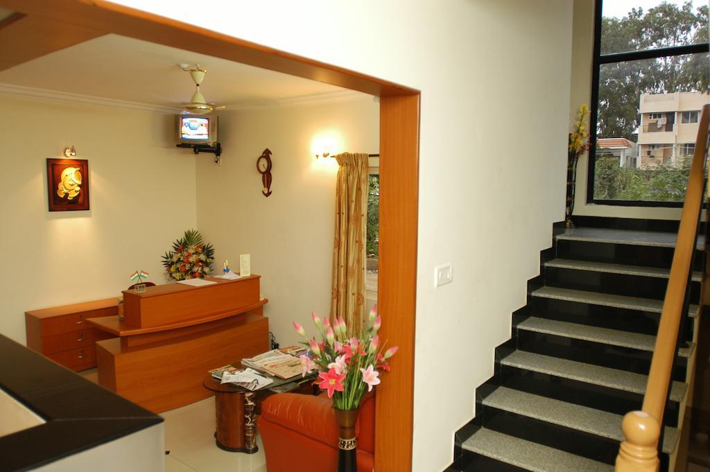 Hotel Raj Comforts