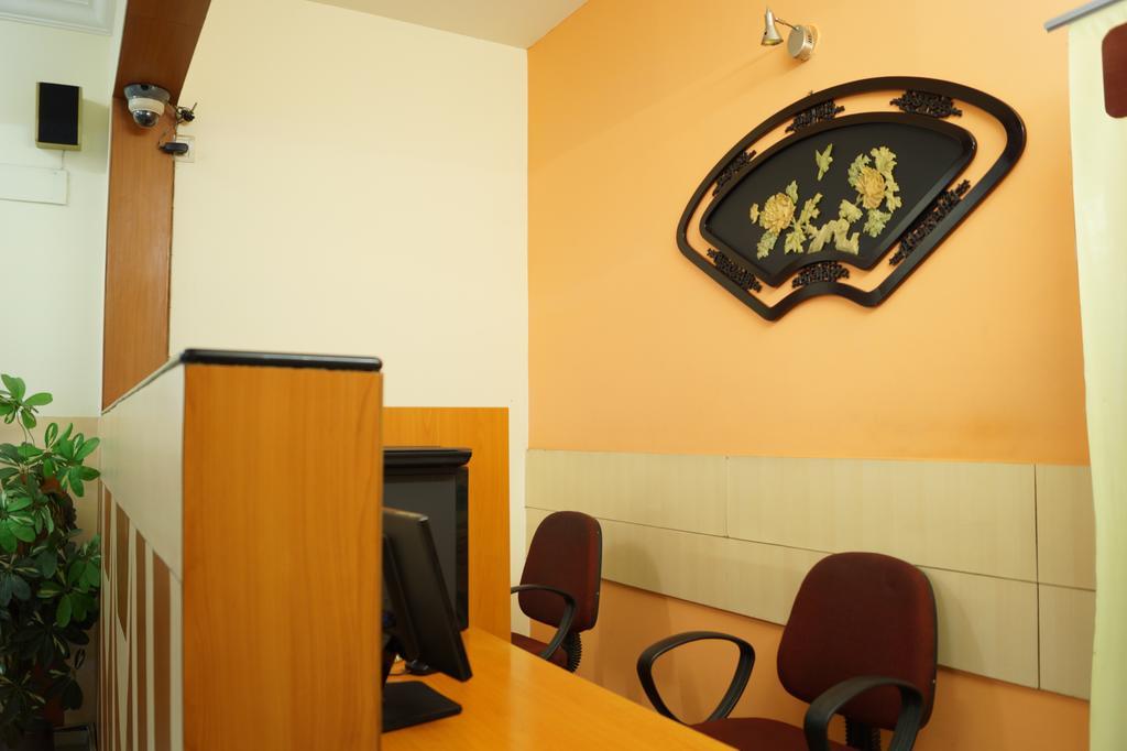 Hotel Raj Comforts