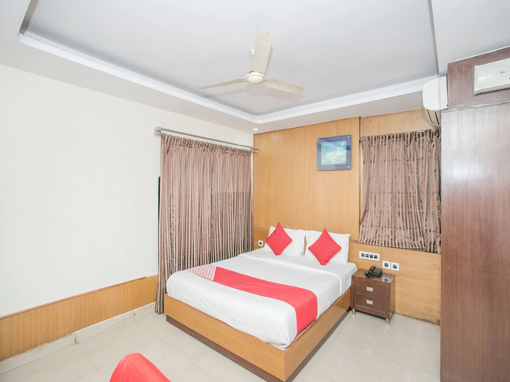 Regal Residency