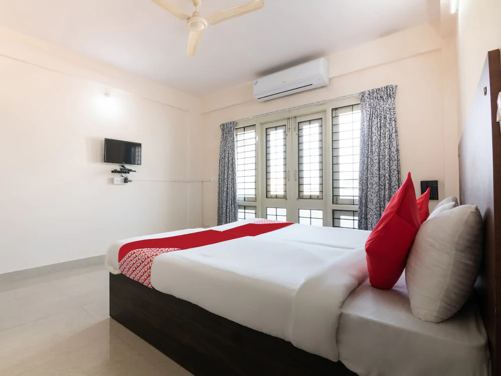Resside 11 By OYO Rooms