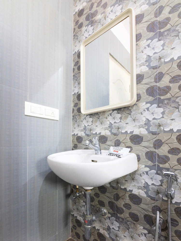 Resside 11 By OYO Rooms