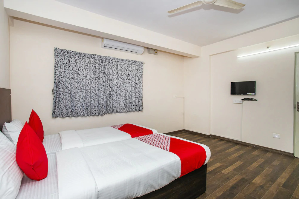 Resside 11 By OYO Rooms