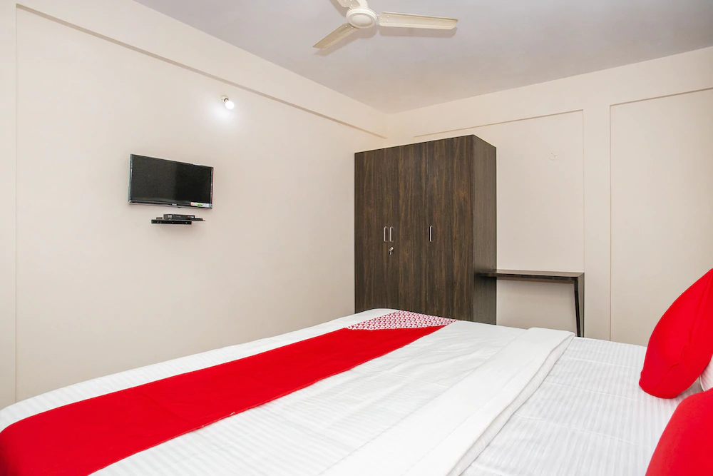Resside 11 By OYO Rooms