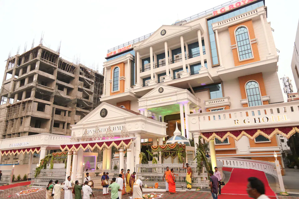 RG Royal Hotel