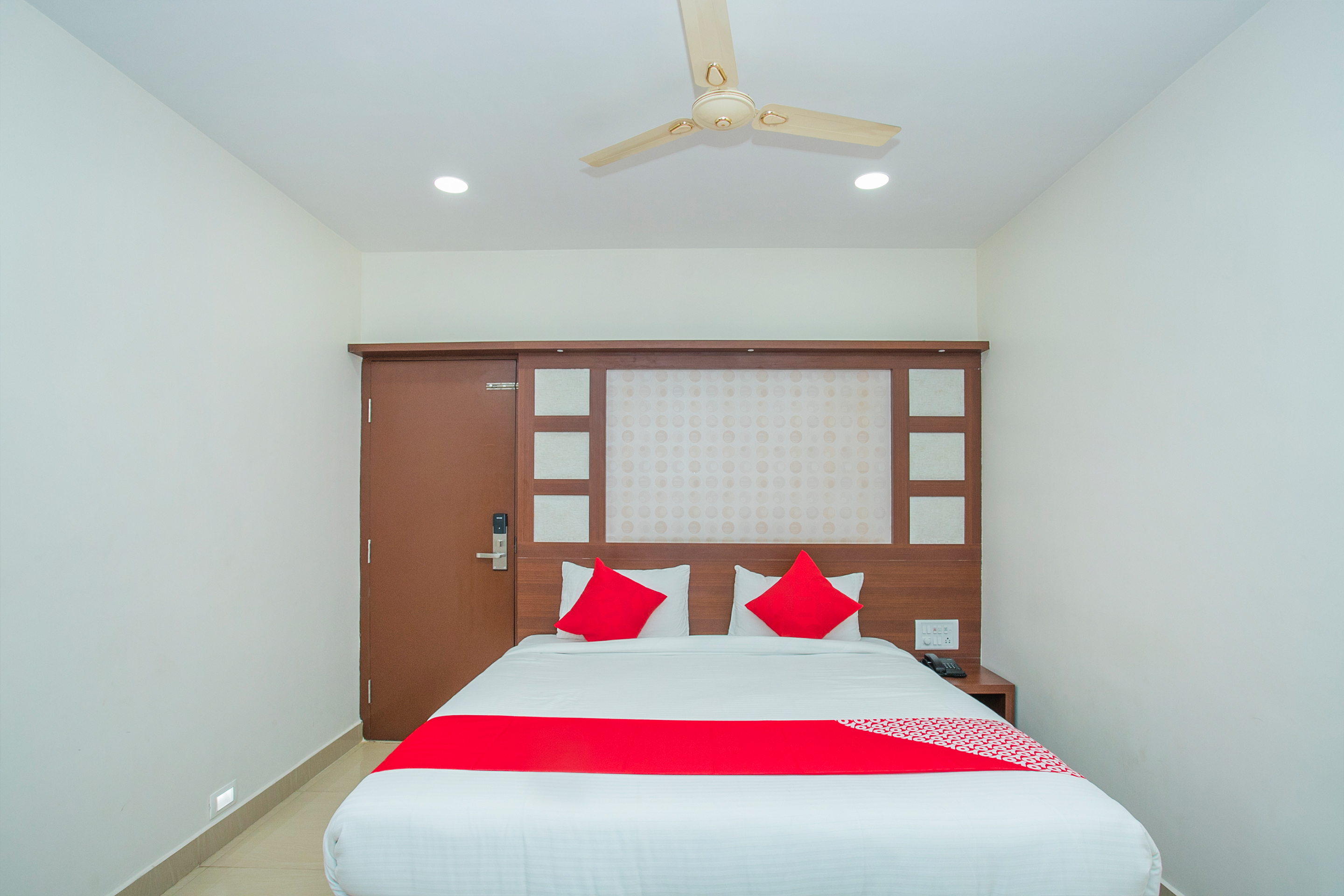 Ring View Hotel by OYO Rooms