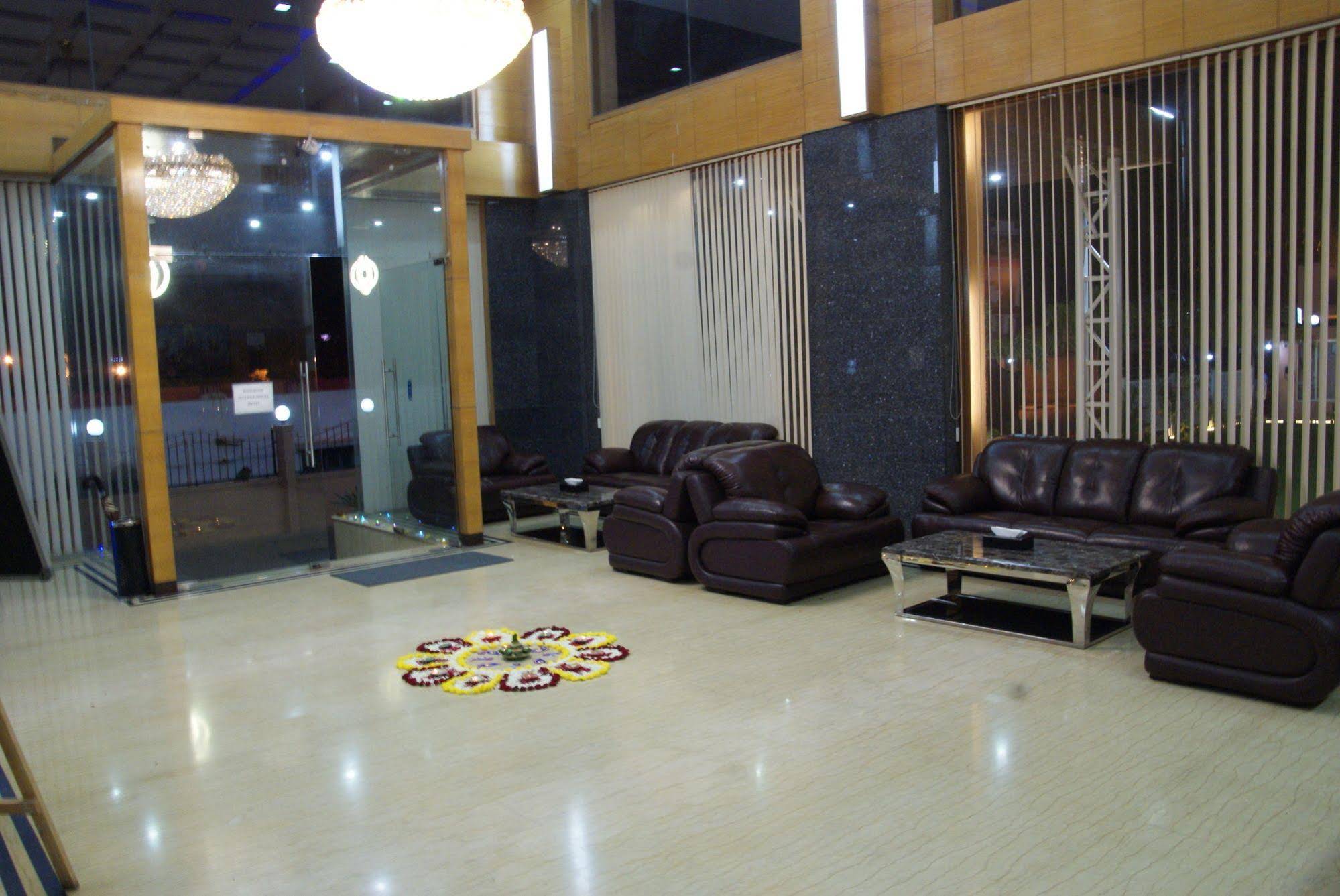 Rosewood International Hotel