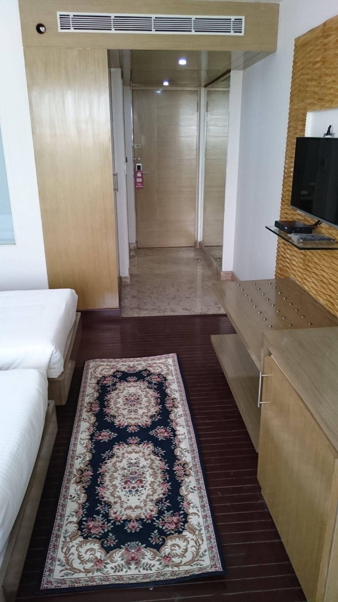 Rosewood International Hotel