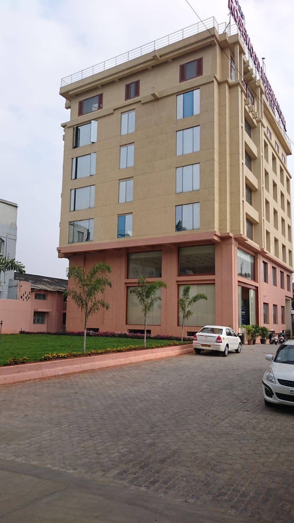Rosewood International Hotel
