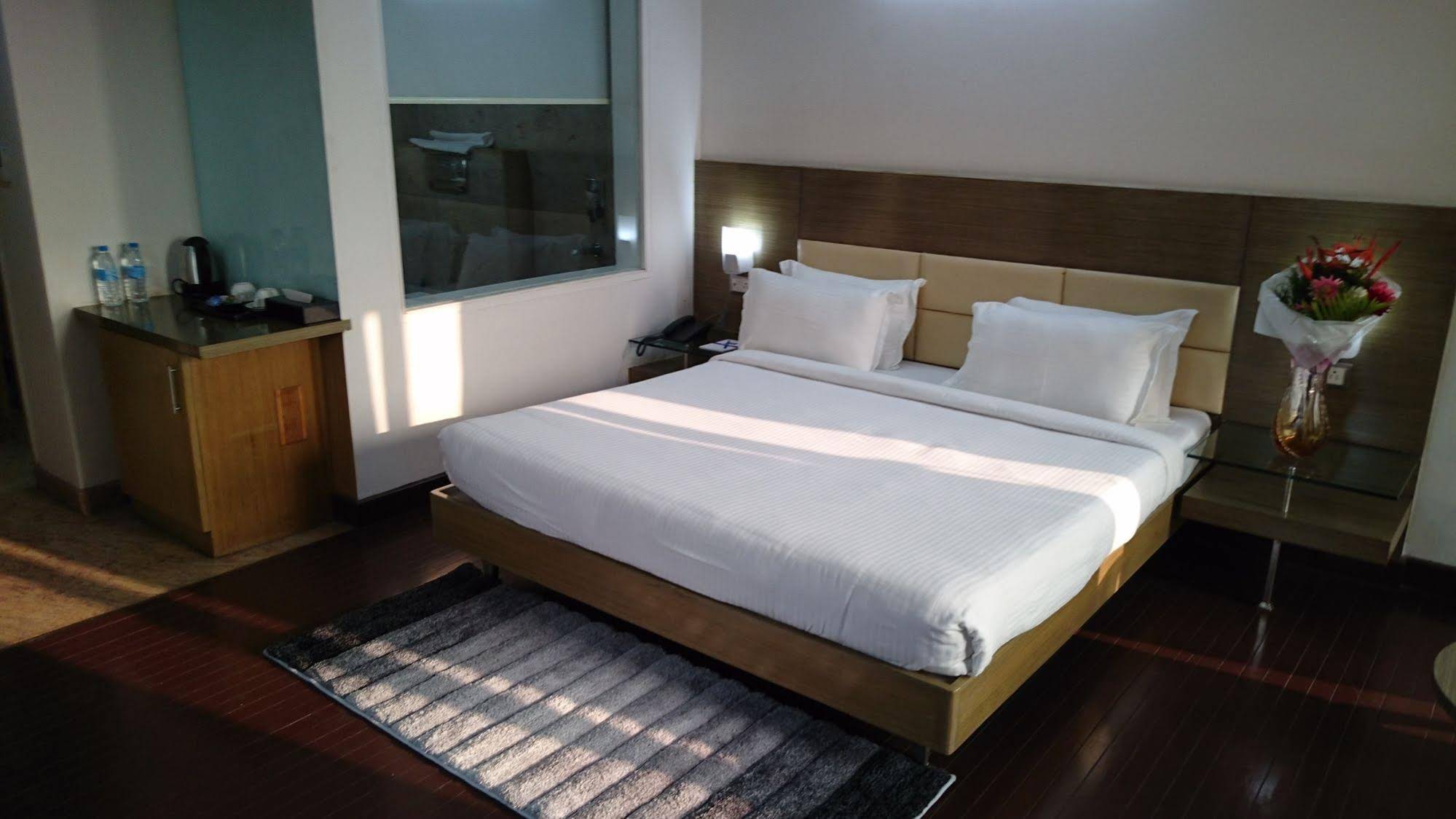 Rosewood International Hotel
