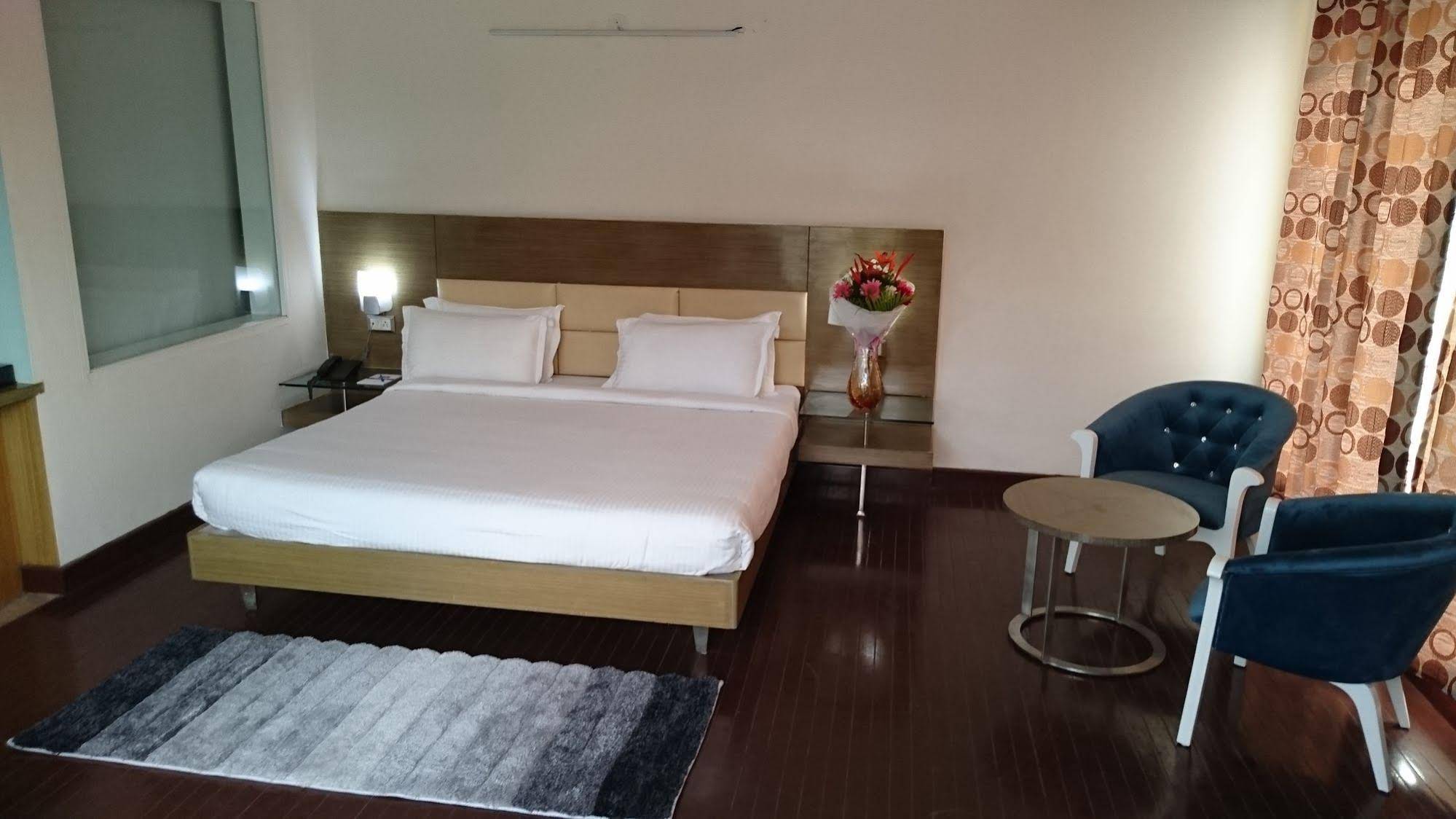 Rosewood International Hotel