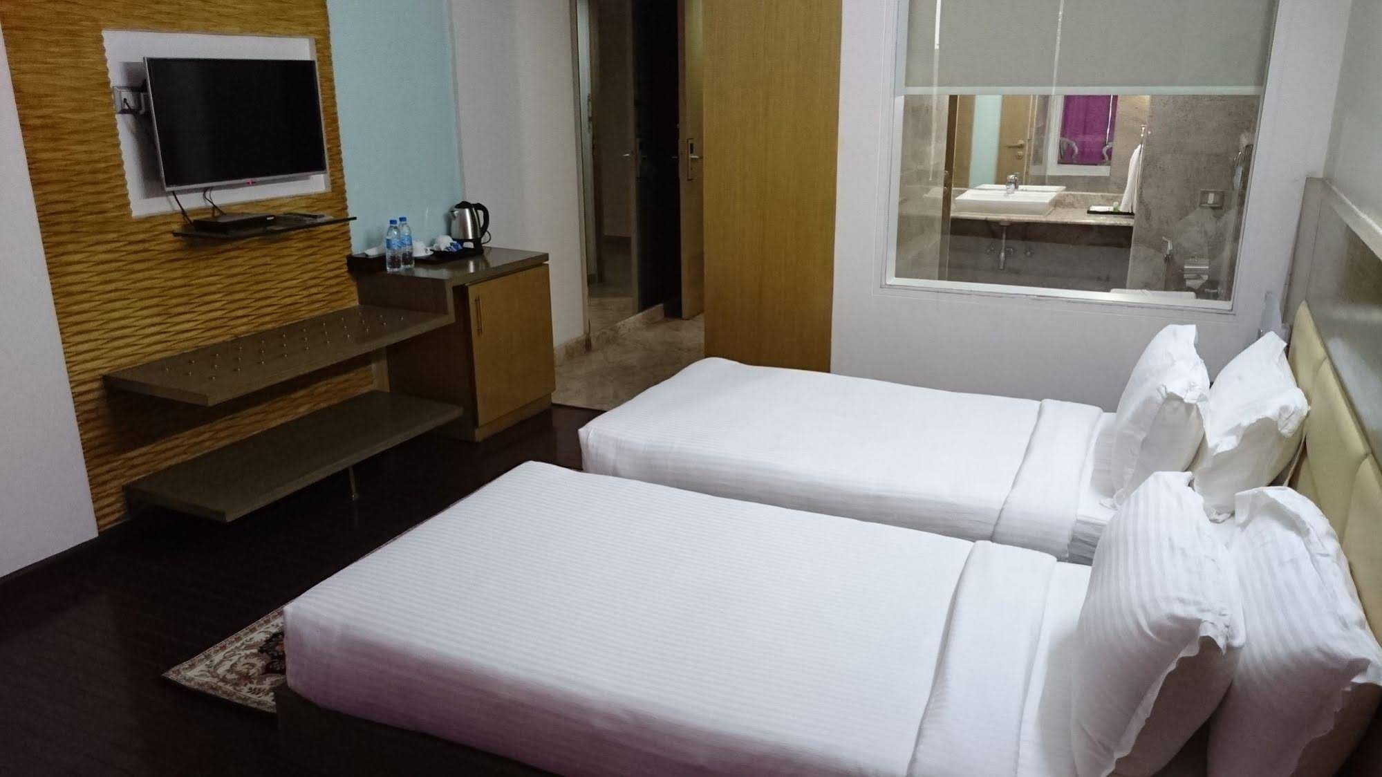 Rosewood International Hotel