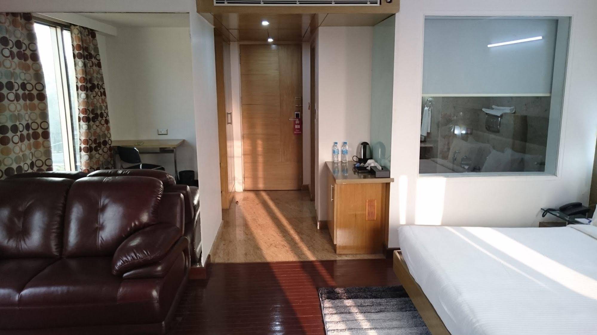 Rosewood International Hotel