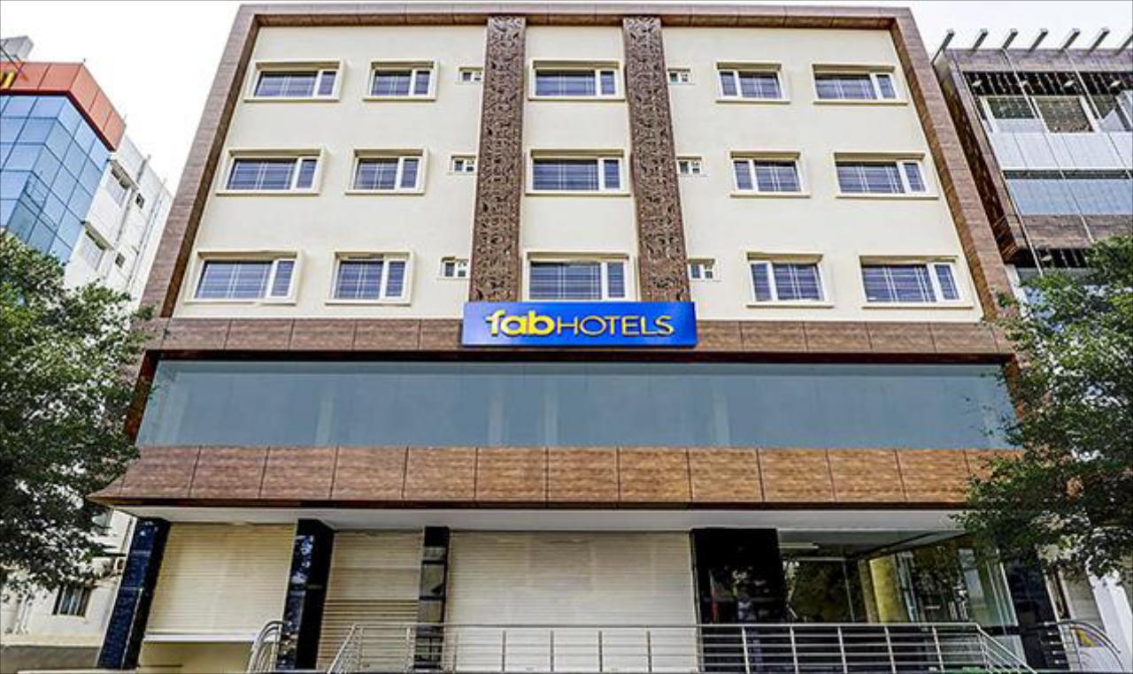 Rove Inn & Suites by FabHotel