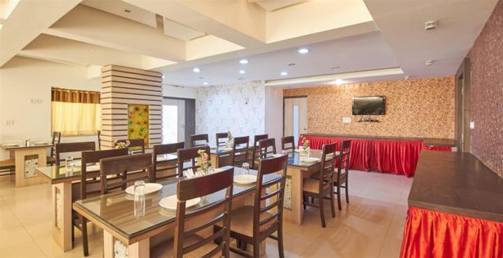 Samrudhi Suites