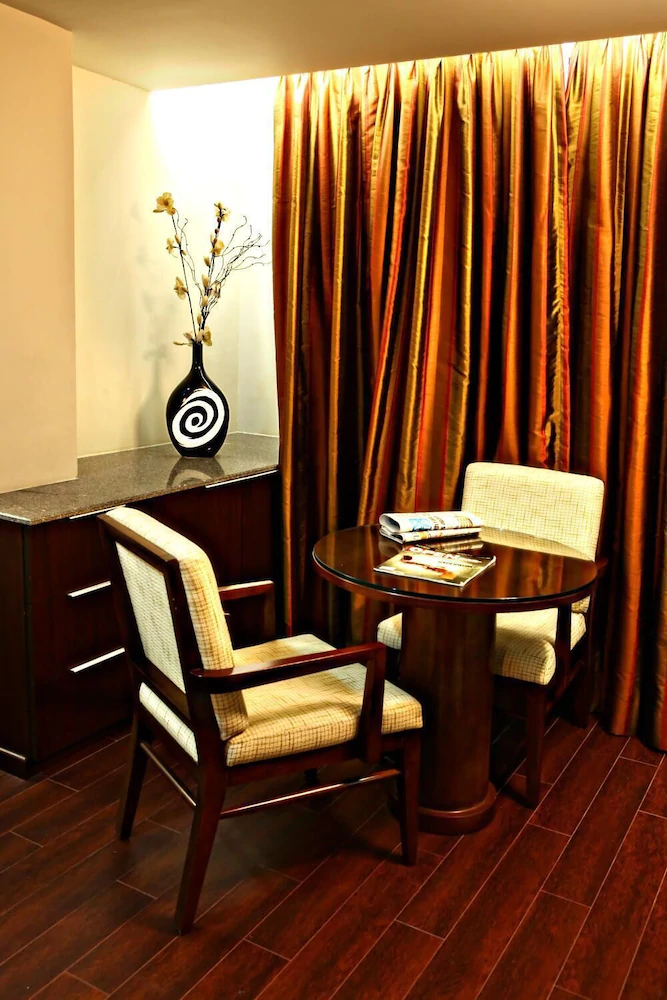 Shetty Gardenia Hotel