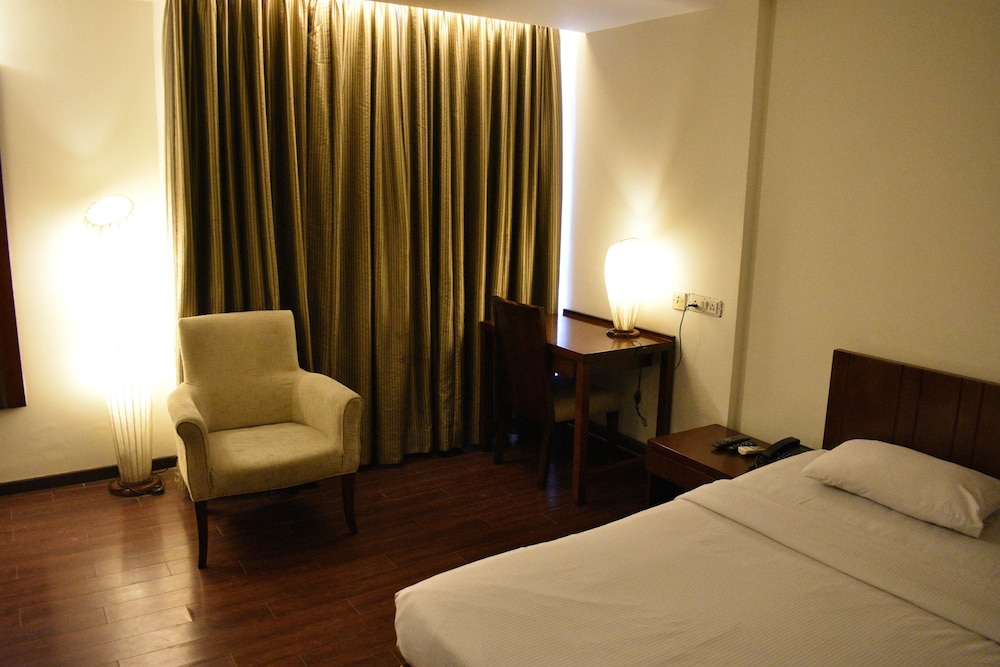 Shetty Gardenia Hotel