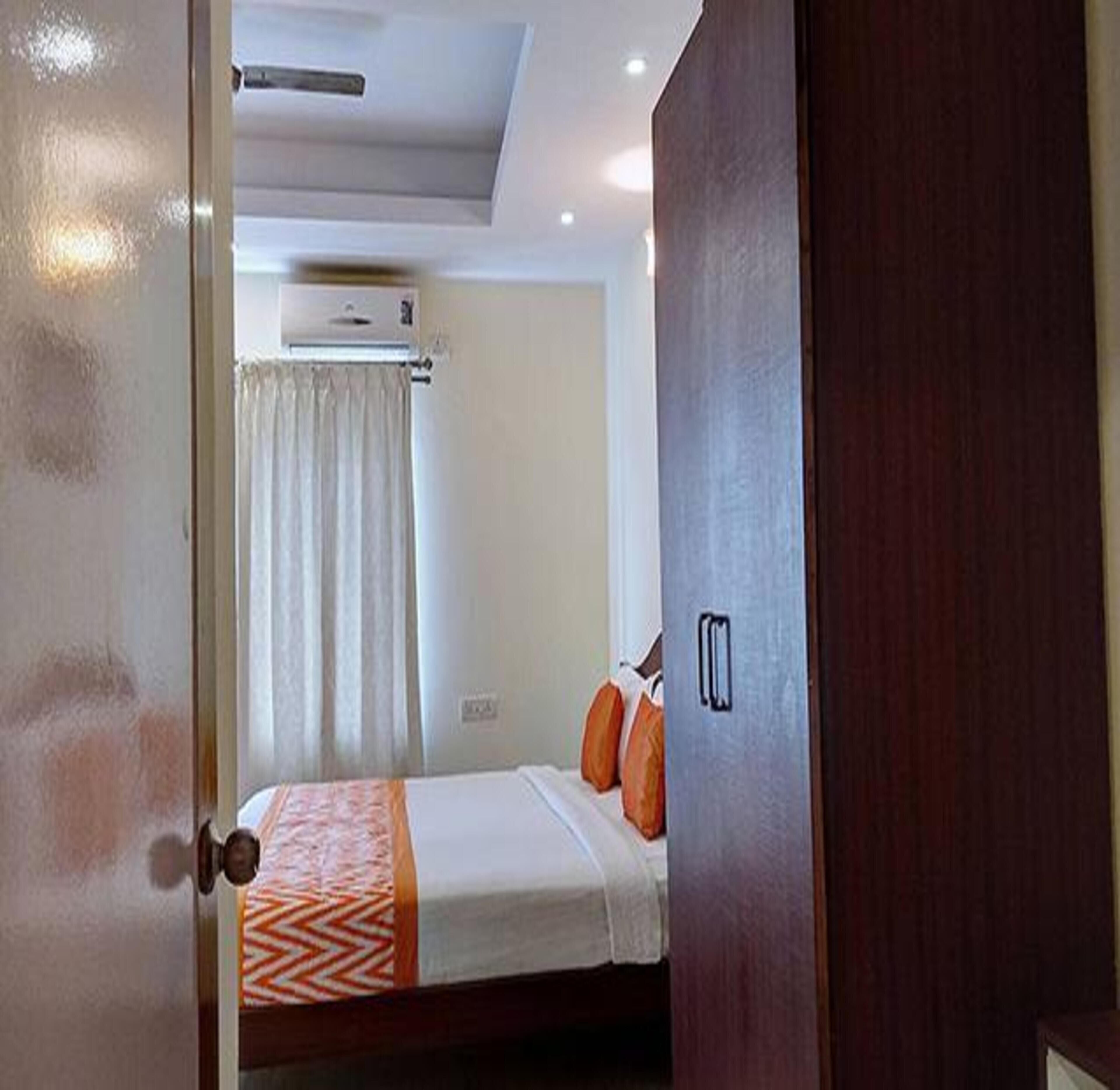 Shreyas Inn by Fabhotel