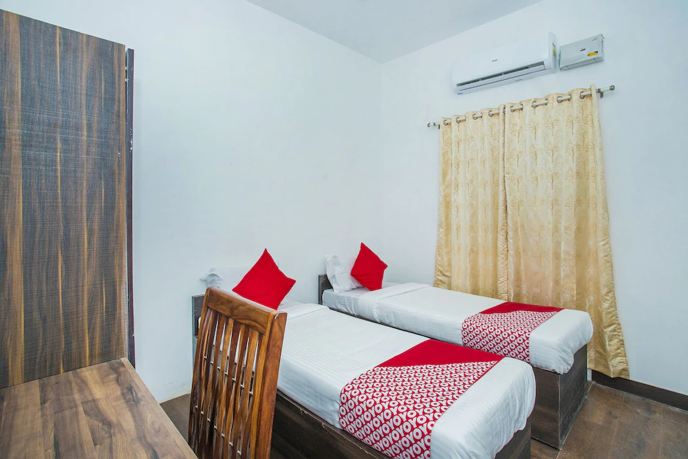 Shri Krishna Hometel By OYO Rooms