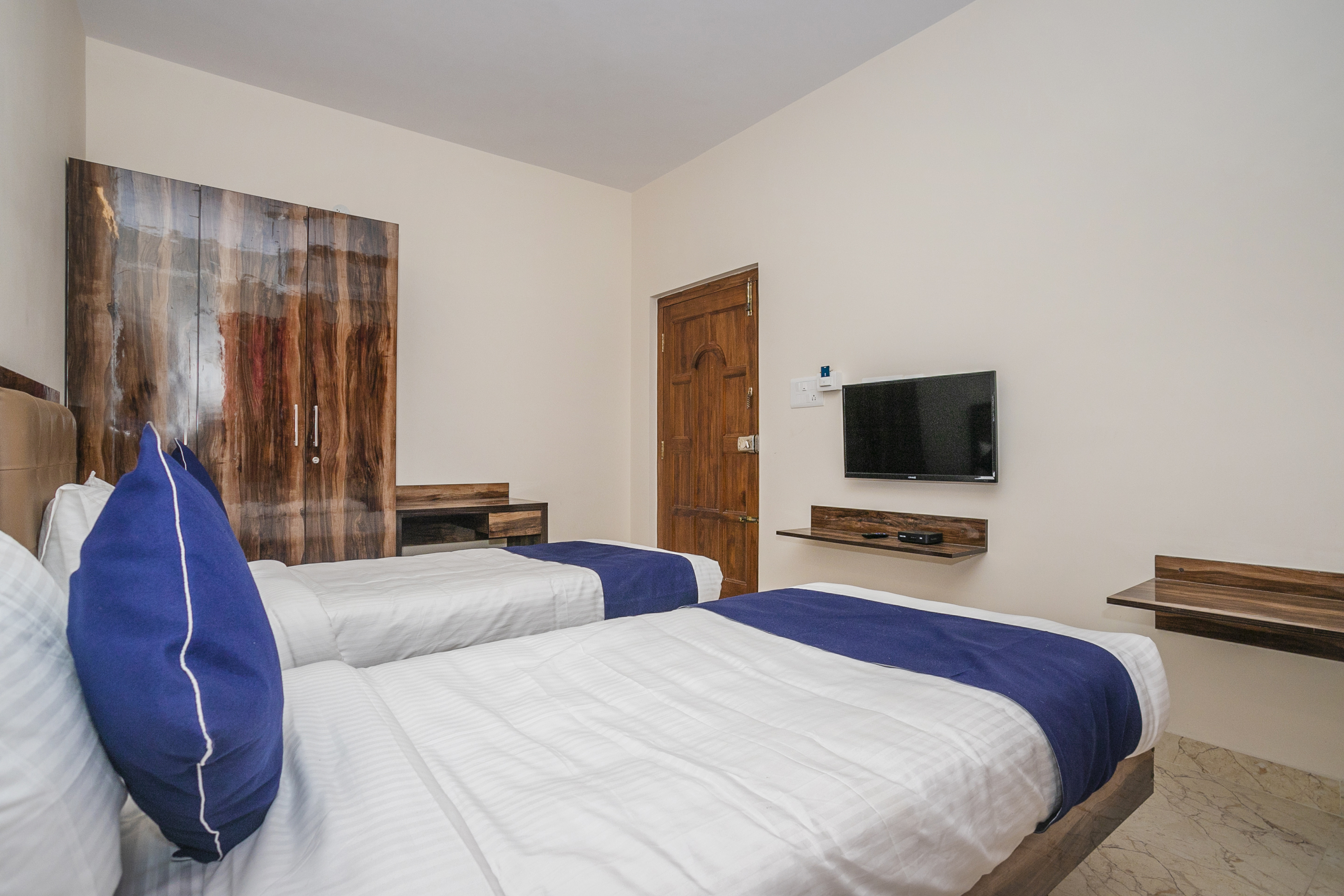 SilverKey Executive Stays 27947 Manyata Tech Park Gate 5