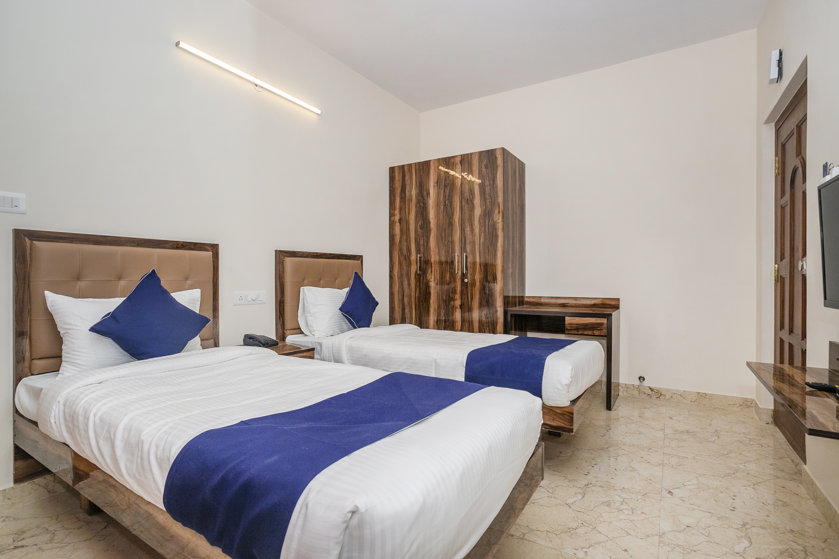 SilverKey Executive Stays 27947 Manyata Tech Park Gate 5
