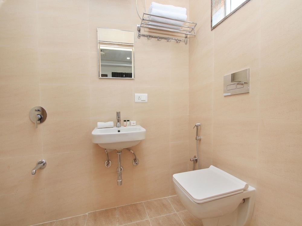 Siri Residency by OYO Rooms