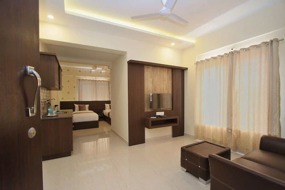 SJR Suites And Comforts