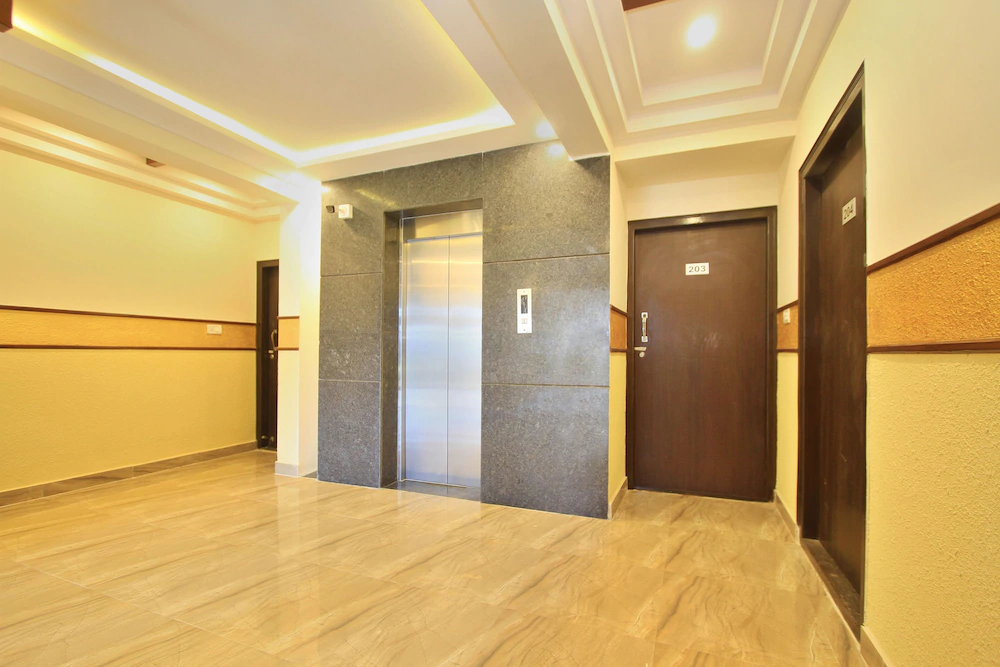 SJR Suites And Comforts
