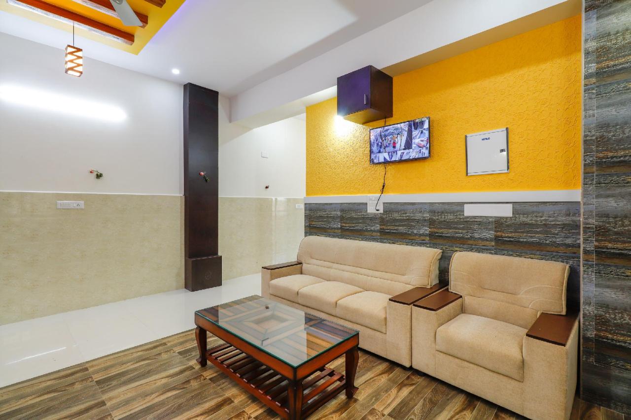 Skn Lodge by Oyo Rooms