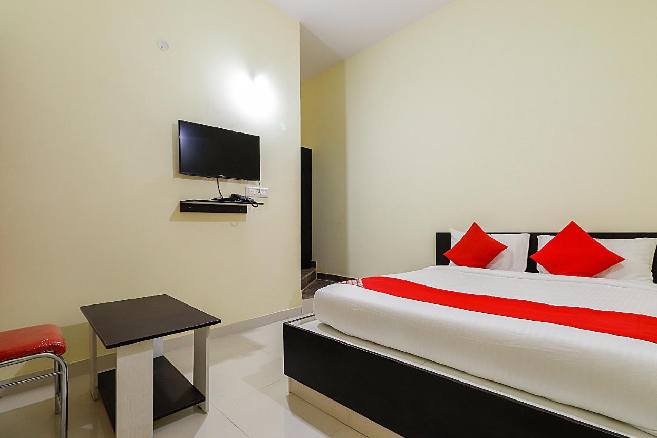 Skn Lodge by Oyo Rooms