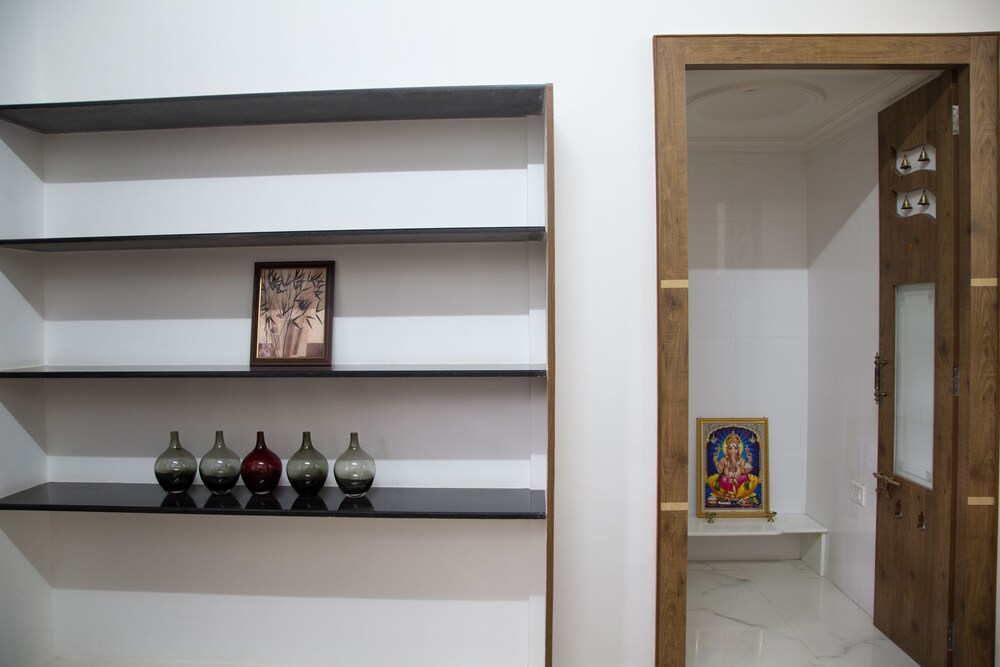 SLN Homes By OYO Rooms