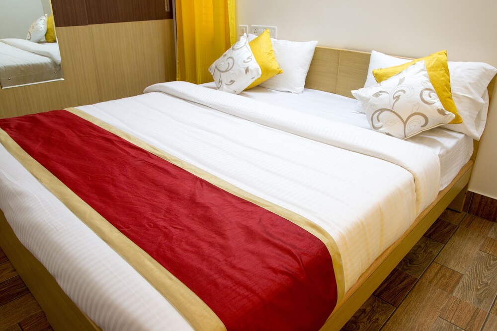 SLN Homes By OYO Rooms