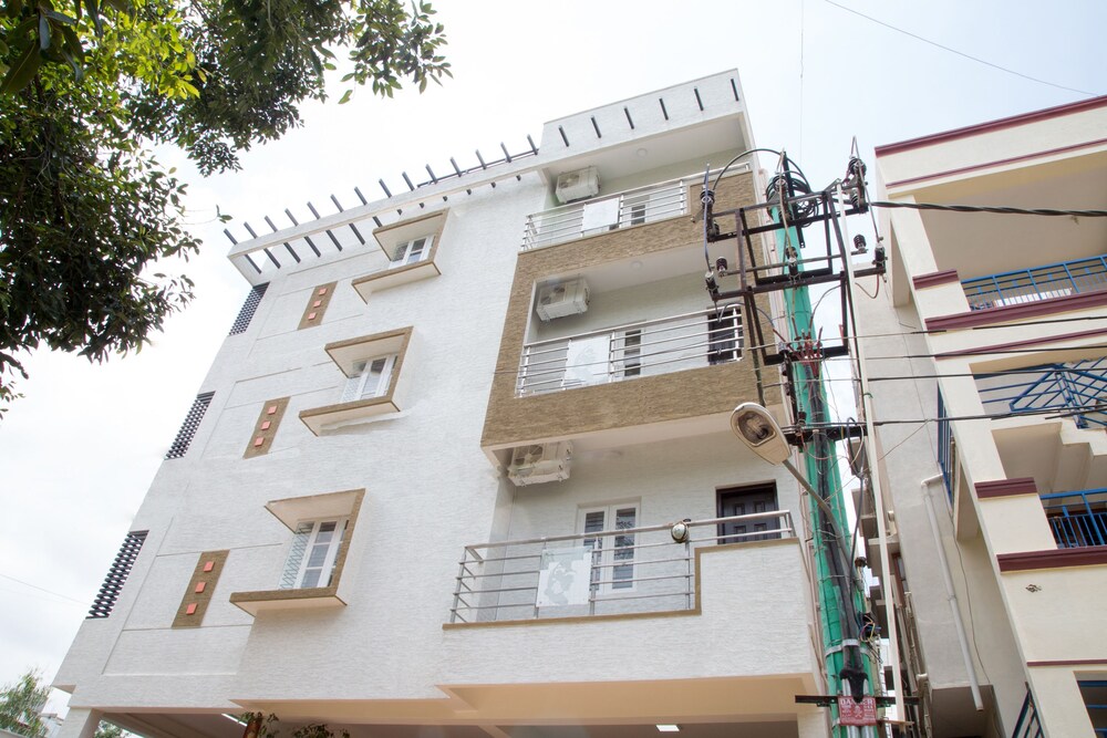 SLN Homes By OYO Rooms