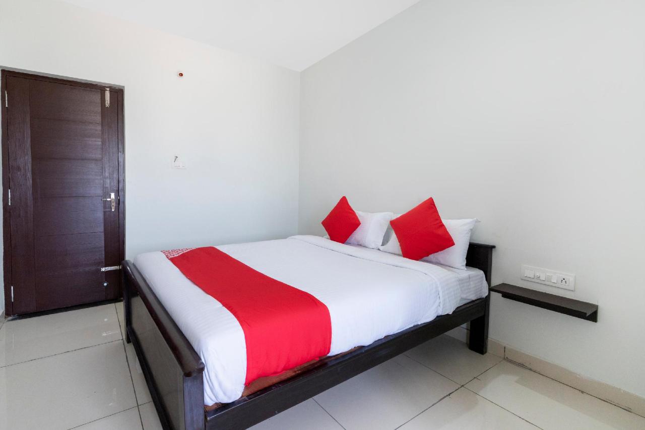 Slv Hotel by OYO Rooms