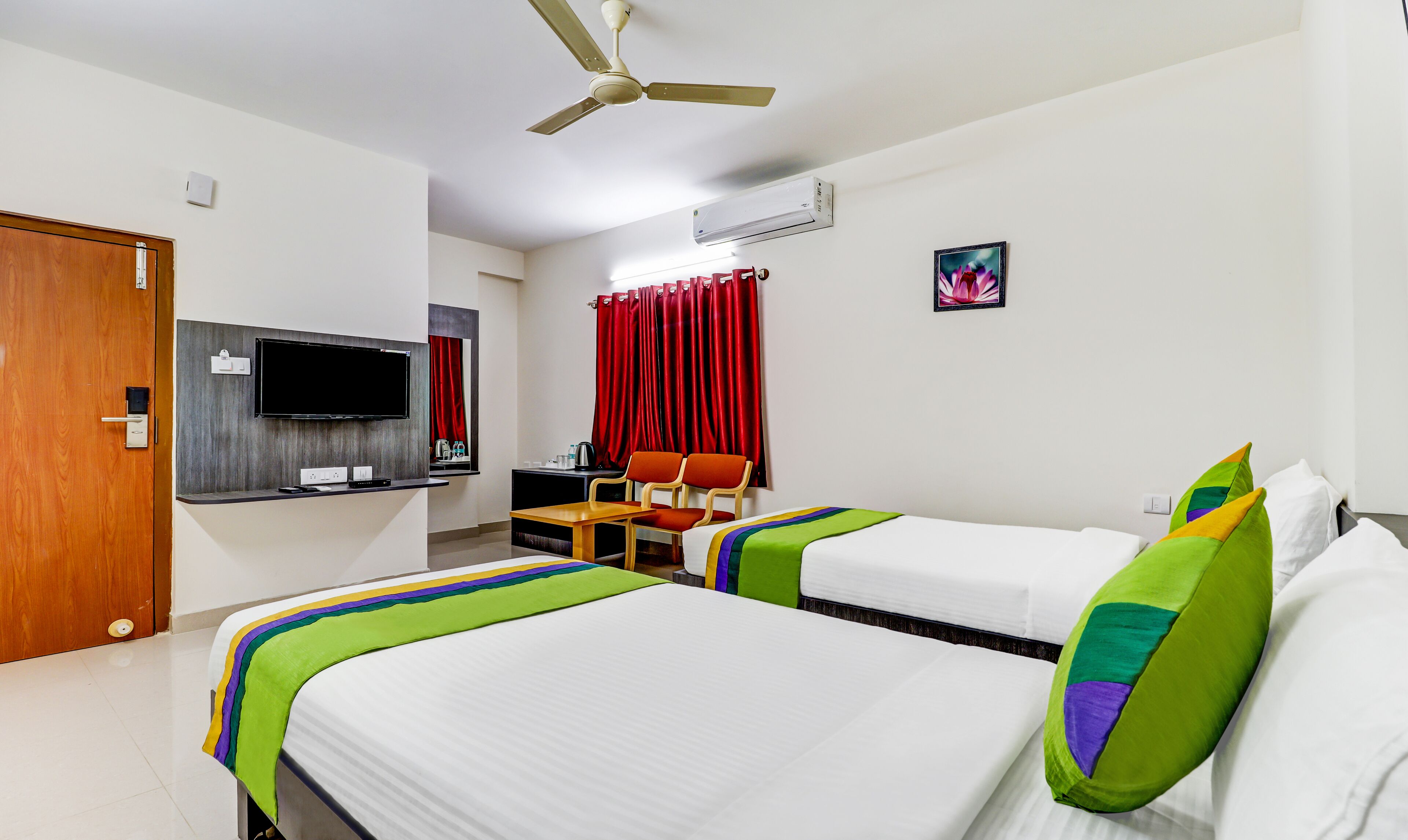 S M Royal Stay by Treebo Hotels