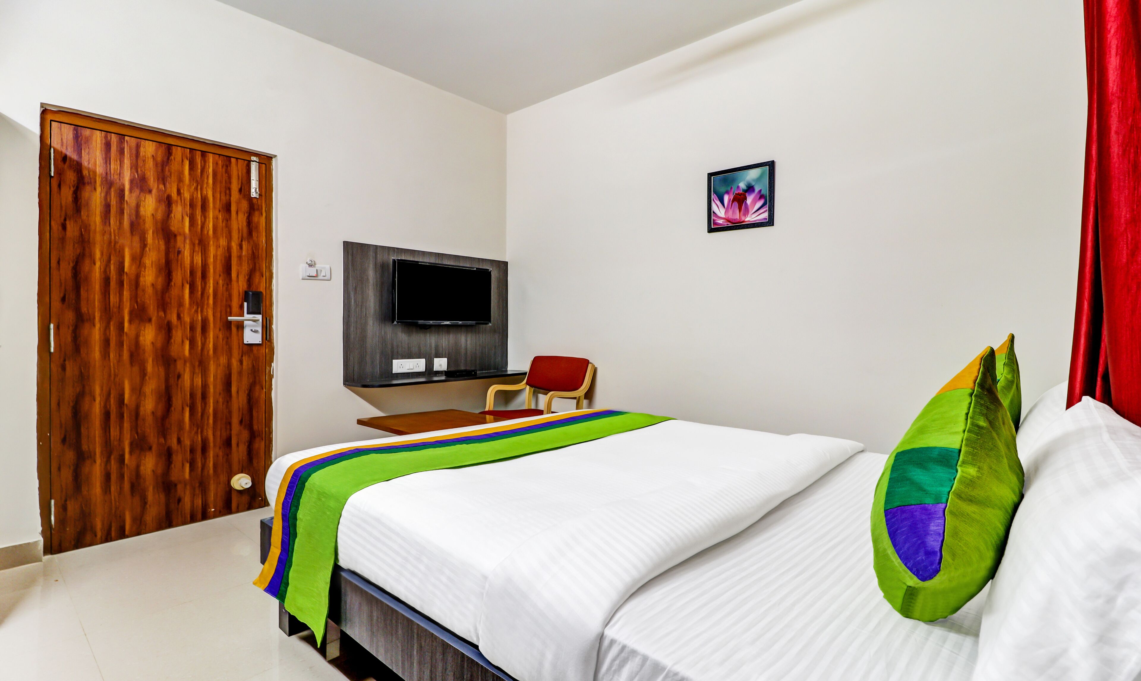 S M Royal Stay by Treebo Hotels