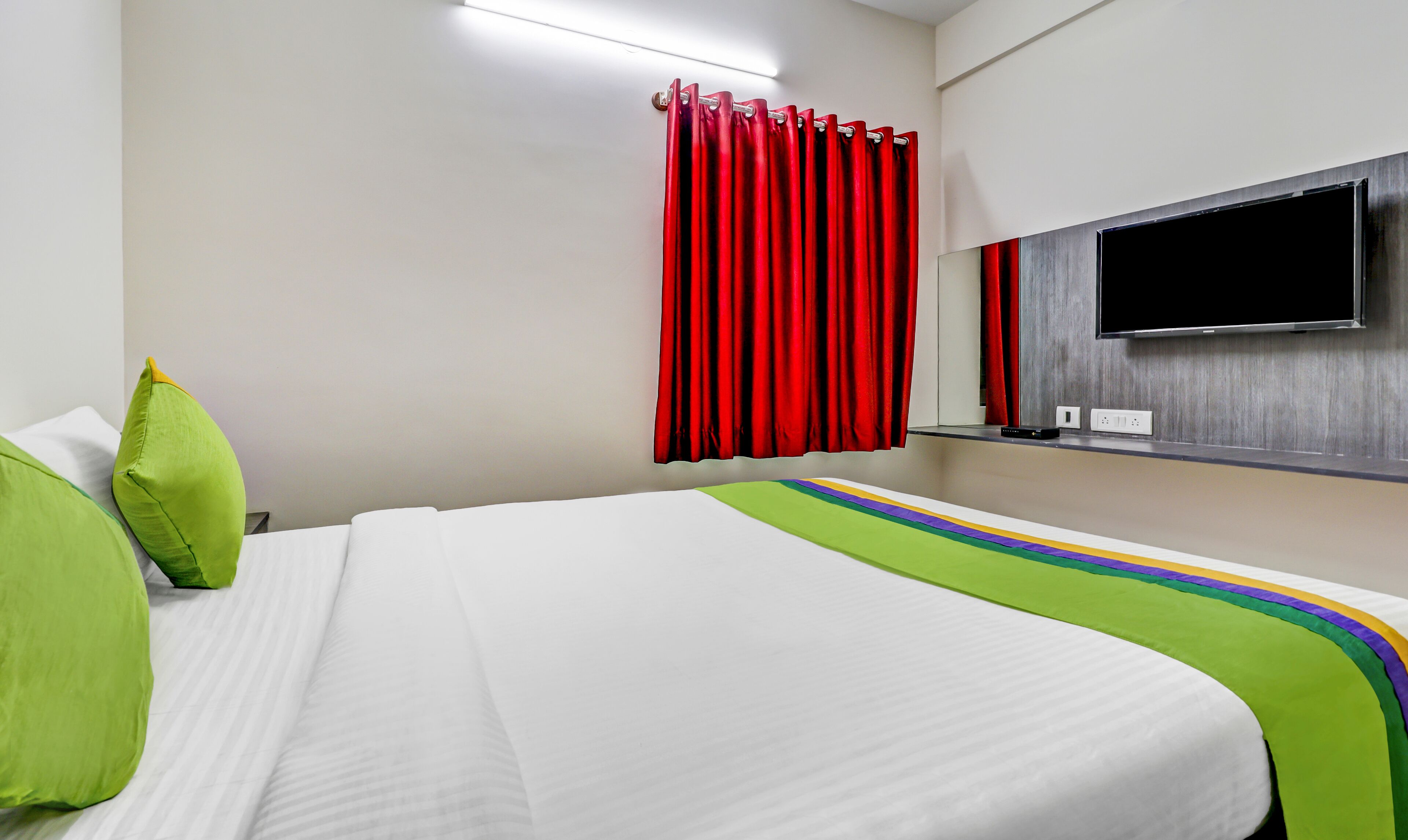S M Royal Stay by Treebo Hotels