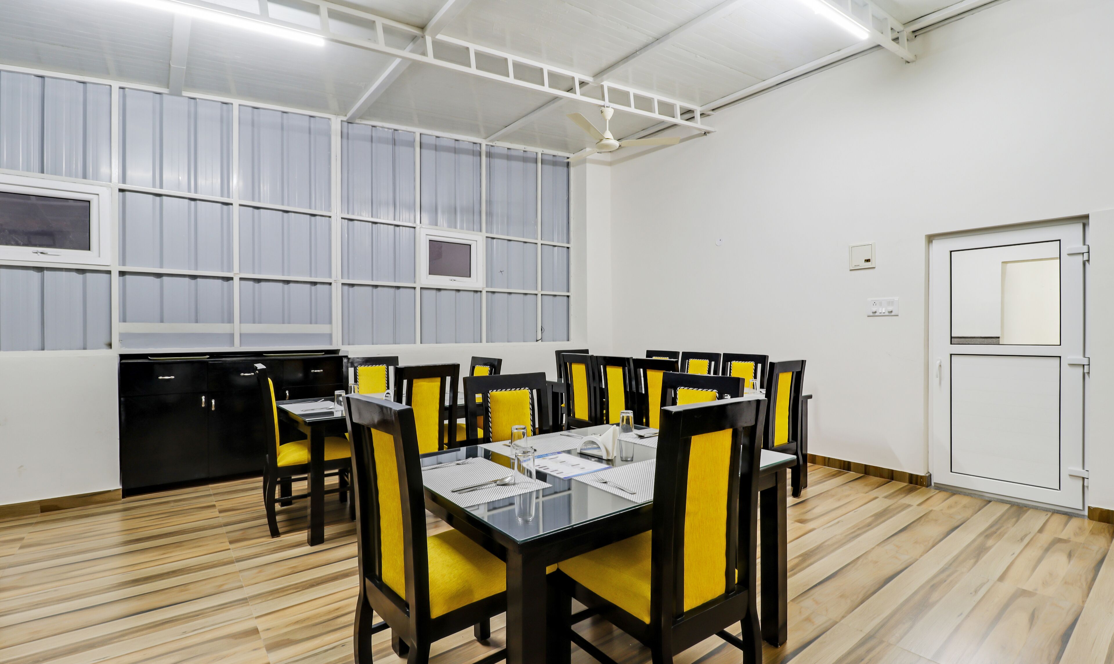 S M Royal Stay by Treebo Hotels