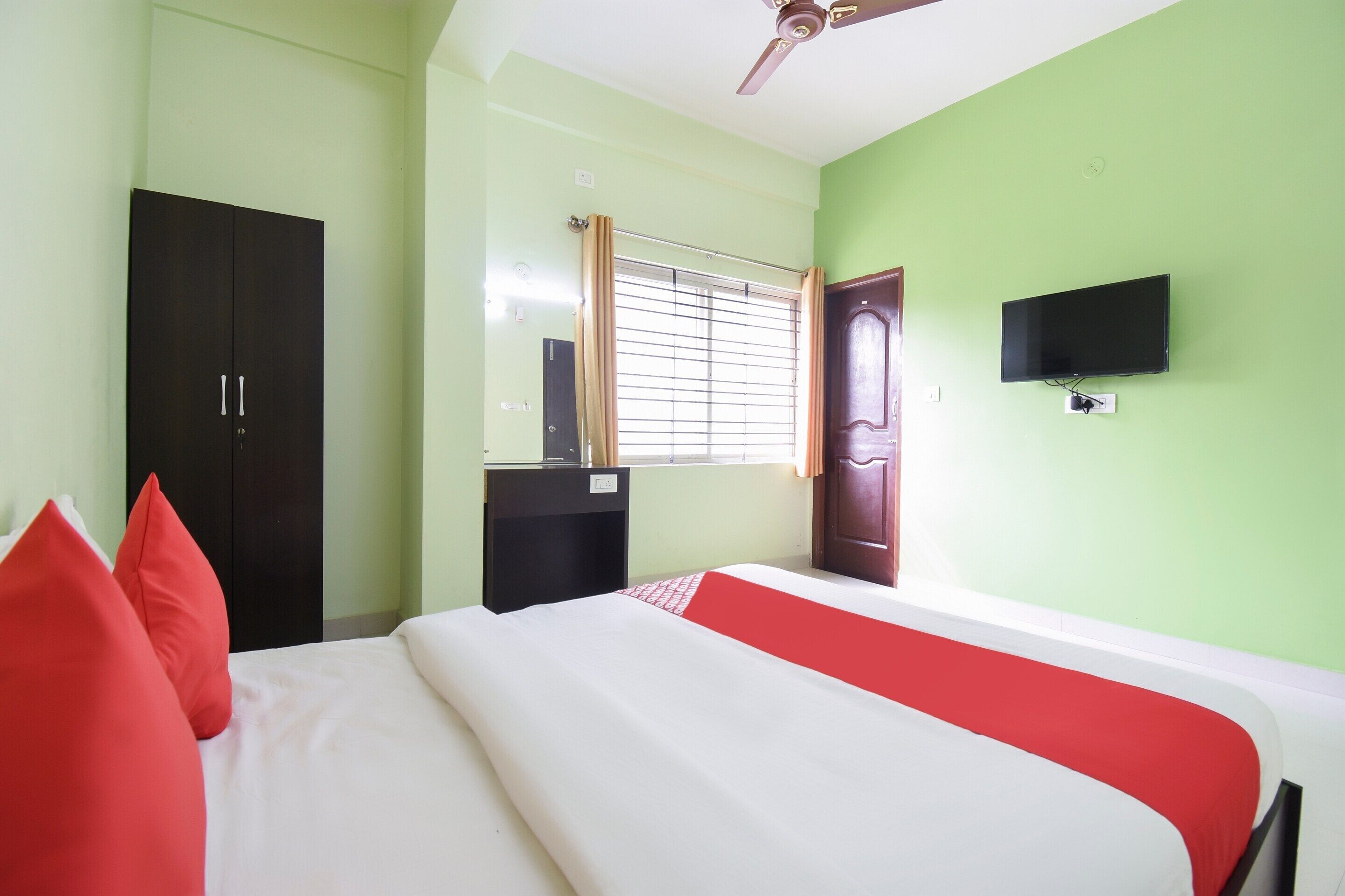 Srigandha Party Hall by OYO Rooms