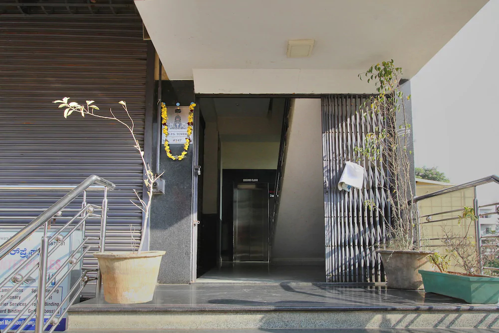 Sri Sai Comforts By OYO Rooms